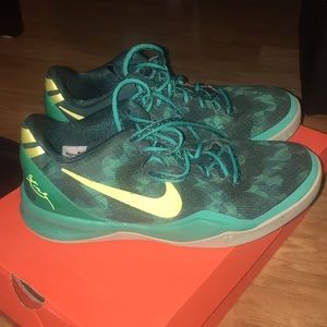 NIKE KOBE 8 (GS)